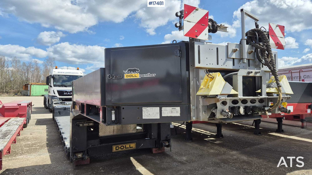 Tiefbett DOLL PANTHER T2E-S3F-21 low-bed semi-trailer (2015) - Semirremolque góndola rebajadas: foto 1 Tiefbett DOLL PANTHER T2E-S3F-21 low-bed semi-trailer (2015) - Semirremolque góndola rebajadas: foto 1