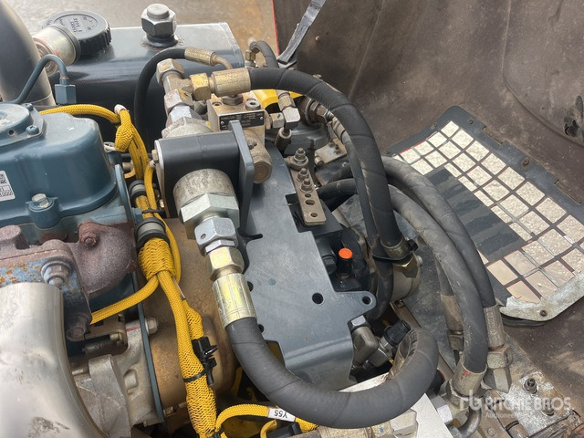 2012 Bomag BW100ADM-5 Double Drum Roller - Apisonadora de asfalto: foto 5 2012 Bomag BW100ADM-5 Double Drum Roller - Apisonadora de asfalto: foto 5