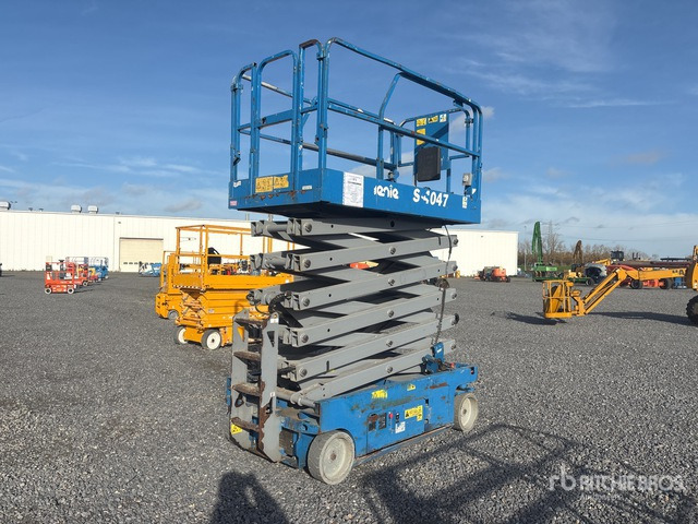 2015 Genie GS-4047 Electric Scissor Lift - Plataforma de tijeras: foto 2 2015 Genie GS-4047 Electric Scissor Lift - Plataforma de tijeras: foto 2