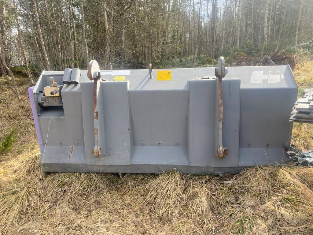 Holms ssh-1600 strøskuffe - aldri vært brukt - Esparcidor de sal: foto 3 Holms ssh-1600 strøskuffe - aldri vært brukt - Esparcidor de sal: foto 3