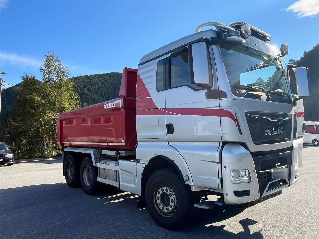 MAN TGX 26.580 6x4 - Camión volquete: foto 1 MAN TGX 26.580 6x4 - Camión volquete: foto 1
