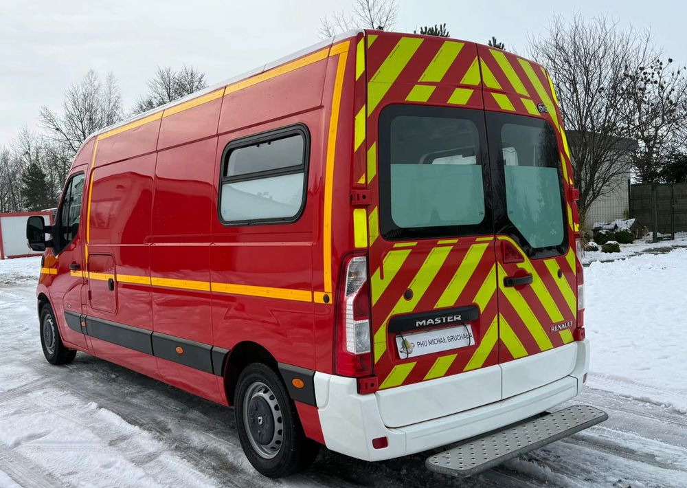 Ambulancia Renault Master: foto 6