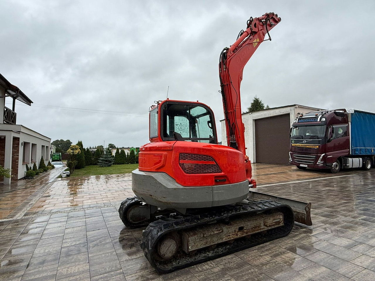 Volvo ECR88D Koparka gąsienicowa 2017 rok Tylko 4701 MOT Ogodzin - Excavadora de cadenas: foto 5 Volvo ECR88D Koparka gąsienicowa 2017 rok Tylko 4701 MOT Ogodzin - Excavadora de cadenas: foto 5