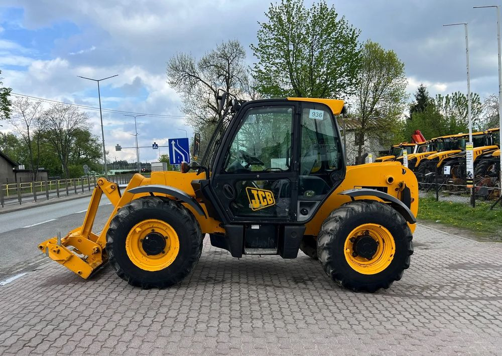 JCB 531-70 Agri | 2009 Rok | 75 Km - Manipulador telescópico: foto 2 JCB 531-70 Agri | 2009 Rok | 75 Km - Manipulador telescópico: foto 2