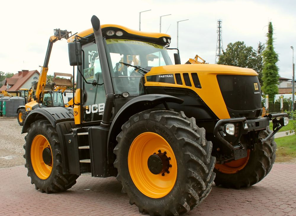 JCB Fastrac 3230 Xtra - Tractor: foto 2 JCB Fastrac 3230 Xtra - Tractor: foto 2