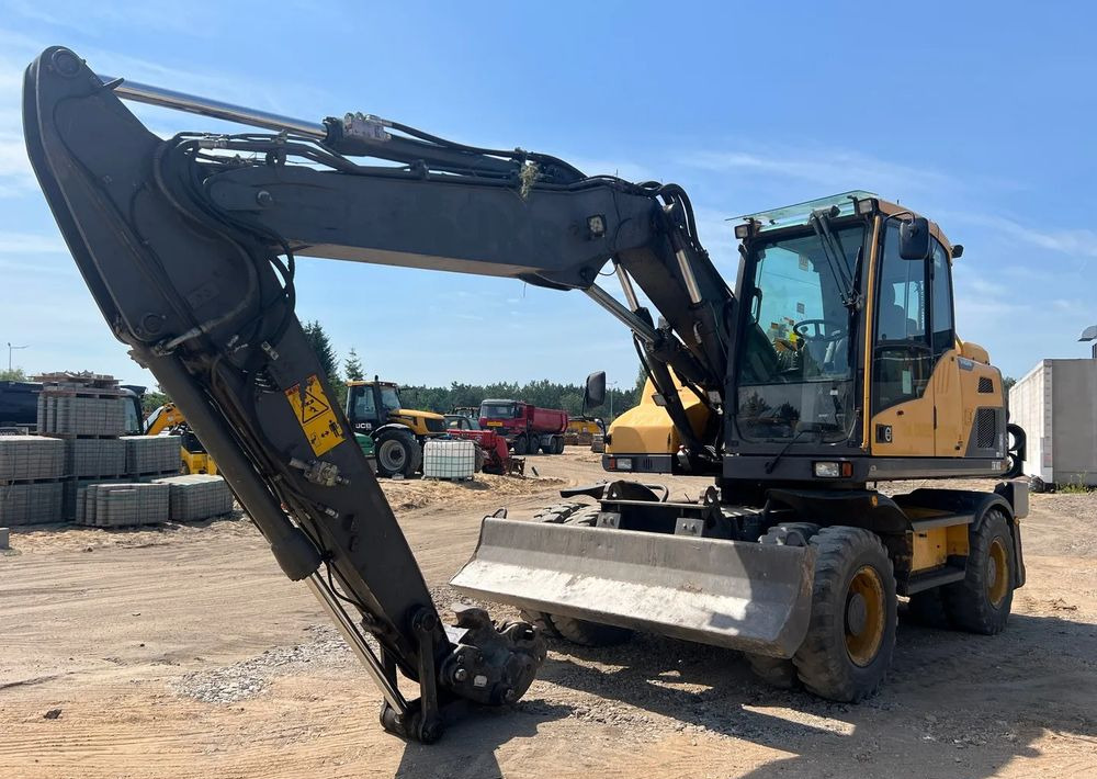 Volvo EW 140D | IGŁA | PO WYMIANACH OLEJU - Excavadora de cadenas: foto 4 Volvo EW 140D | IGŁA | PO WYMIANACH OLEJU - Excavadora de cadenas: foto 4
