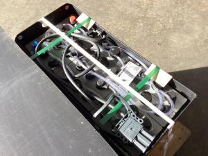 Eternity 24V 3 PZS 375 (NEU) - Acumulador: foto 1 Eternity 24V 3 PZS 375 (NEU) - Acumulador: foto 1