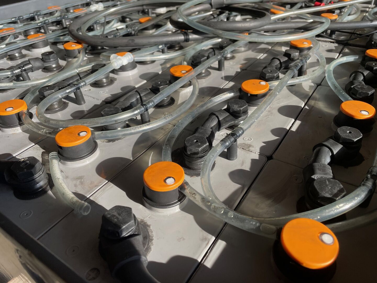 Exide 80V 6 PZS 930 - Acumulador para Equipo de manutención: foto 3 Exide 80V 6 PZS 930 - Acumulador para Equipo de manutención: foto 3