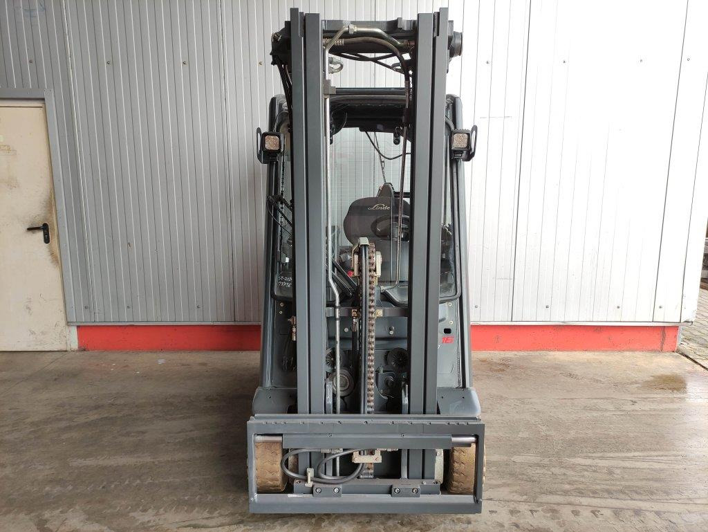 Linde E16-02-386 - Carretilla elevadora eléctrica: foto 3 Linde E16-02-386 - Carretilla elevadora eléctrica: foto 3