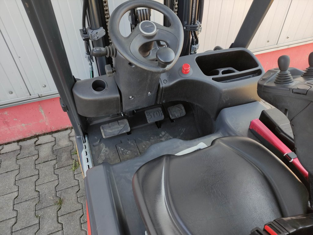 Linde E16C-02-386 EVO - Carretilla elevadora eléctrica: foto 5 Linde E16C-02-386 EVO - Carretilla elevadora eléctrica: foto 5