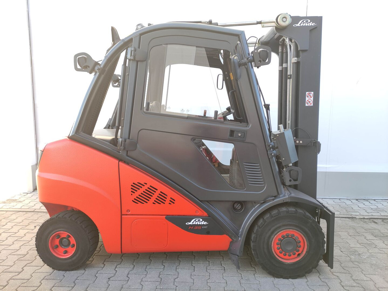 Linde H35D-393-02 EVO / LACK NEU - Carretilla elevadora diésel: foto 2 Linde H35D-393-02 EVO / LACK NEU - Carretilla elevadora diésel: foto 2