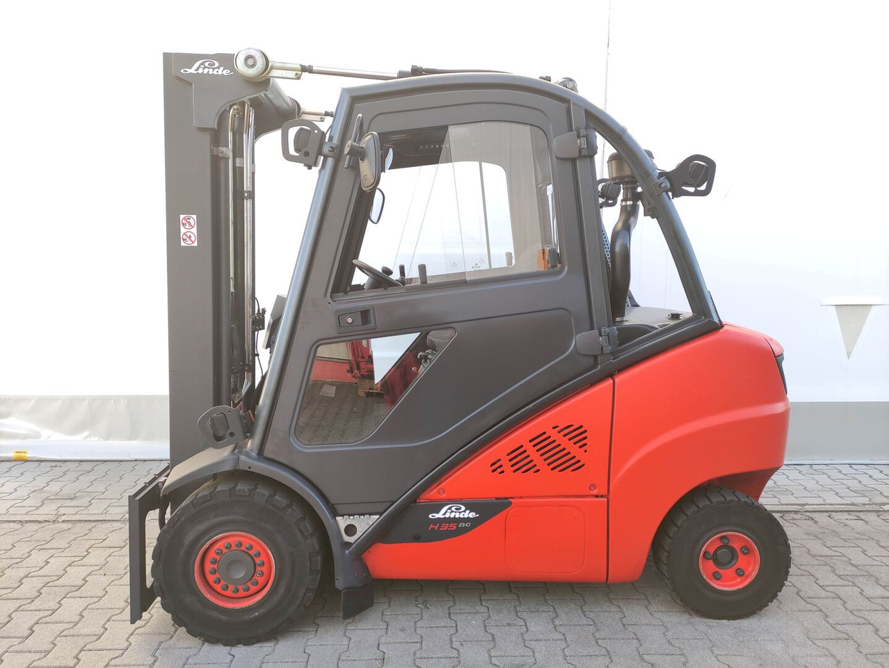 Linde H35D-393-02 EVO / LACK NEU - Carretilla elevadora diésel: foto 1 Linde H35D-393-02 EVO / LACK NEU - Carretilla elevadora diésel: foto 1