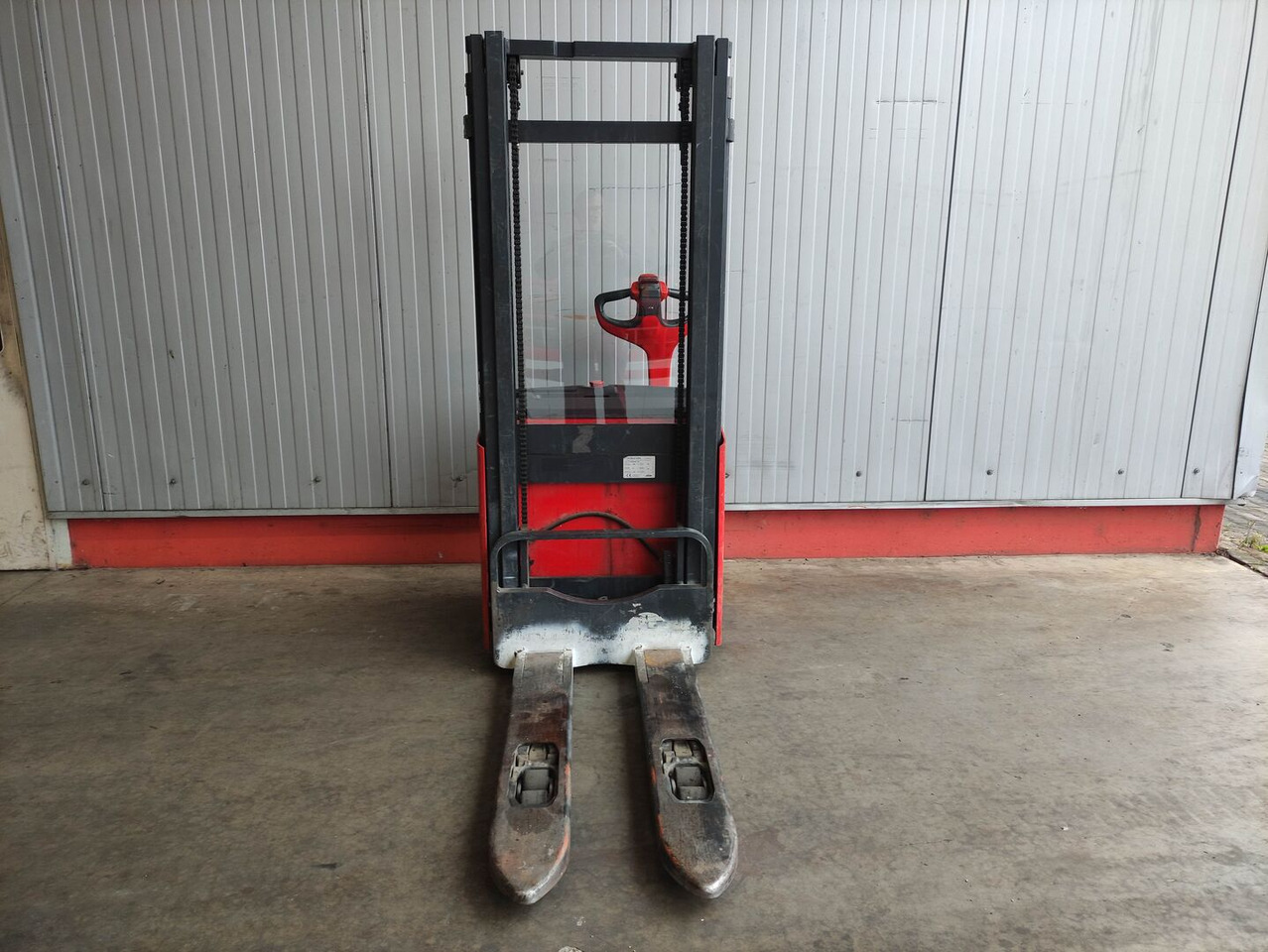 Linde L12 i - Apilador: foto 3 Linde L12 i - Apilador: foto 3