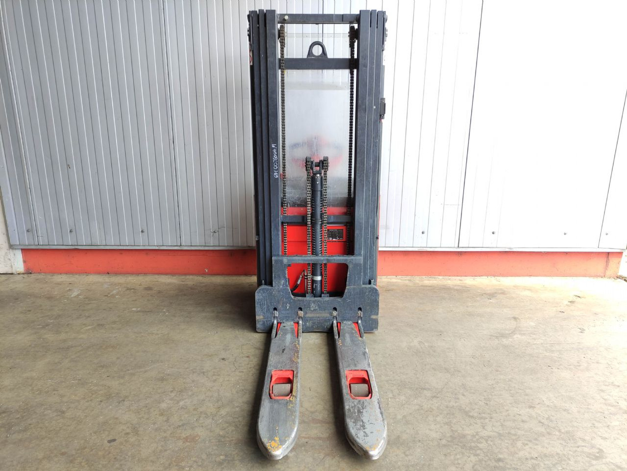 Linde L16-1173 - Apilador: foto 3 Linde L16-1173 - Apilador: foto 3