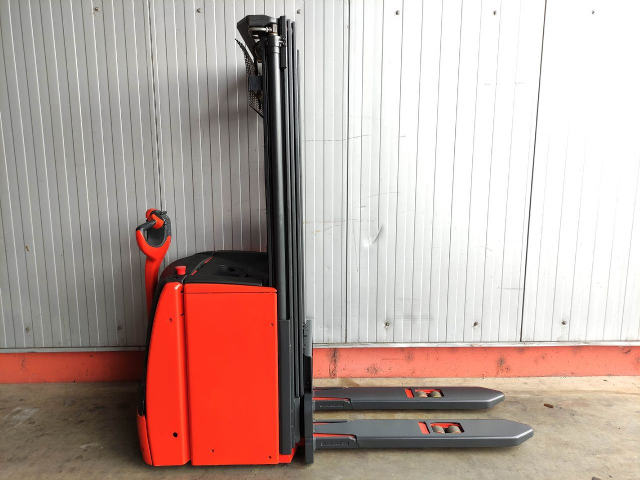 Linde L16-1173 - Apilador: foto 2 Linde L16-1173 - Apilador: foto 2