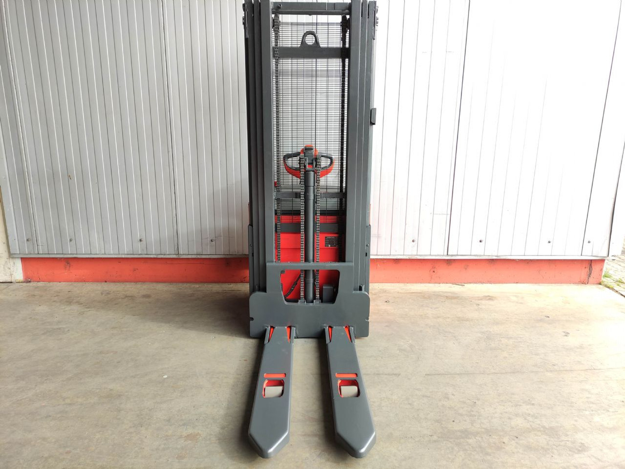 Linde L16-1173 (LACK NEU) - Apilador: foto 3 Linde L16-1173 (LACK NEU) - Apilador: foto 3