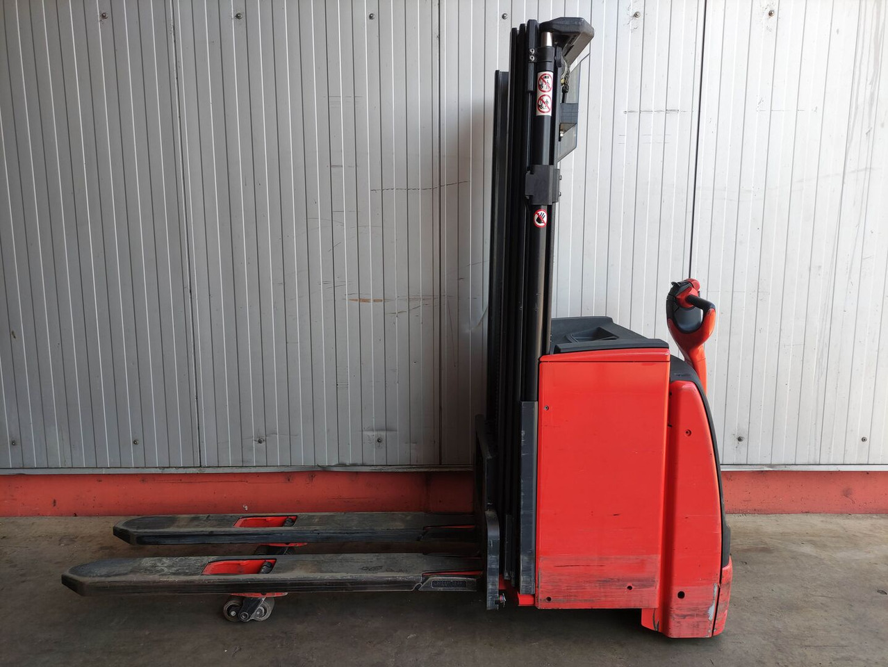 Linde L16i-1173 - Apilador: foto 1 Linde L16i-1173 - Apilador: foto 1