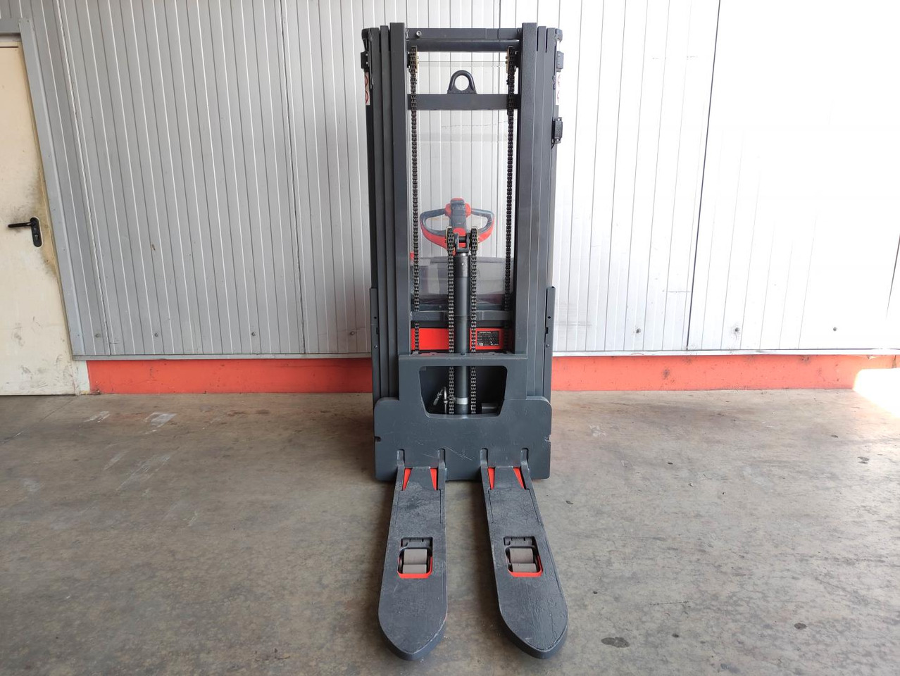 Linde L20i-1173 - Apilador: foto 3 Linde L20i-1173 - Apilador: foto 3