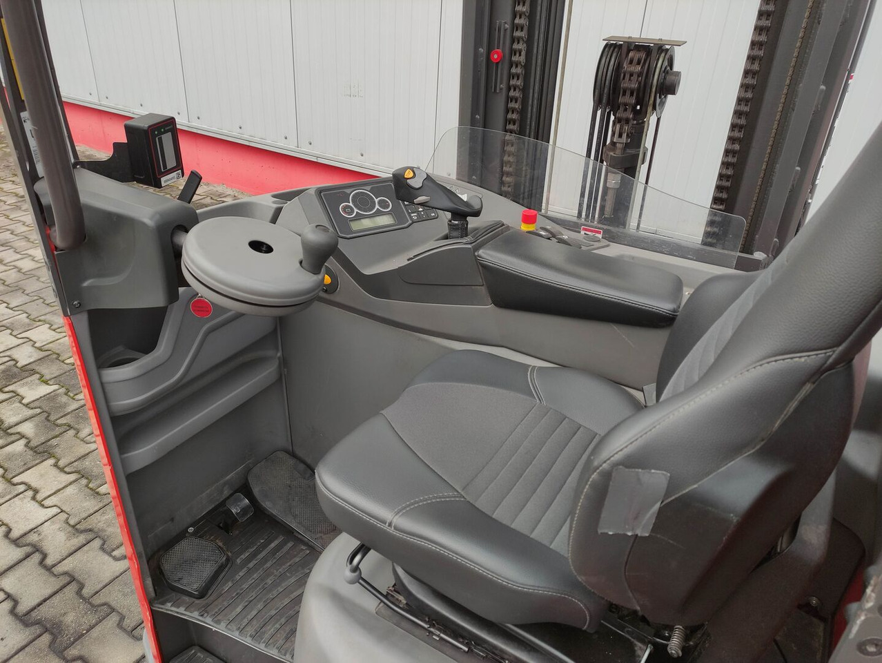 Linde R25F (UFW250TFVRF635) - Retráctil: foto 5 Linde R25F (UFW250TFVRF635) - Retráctil: foto 5