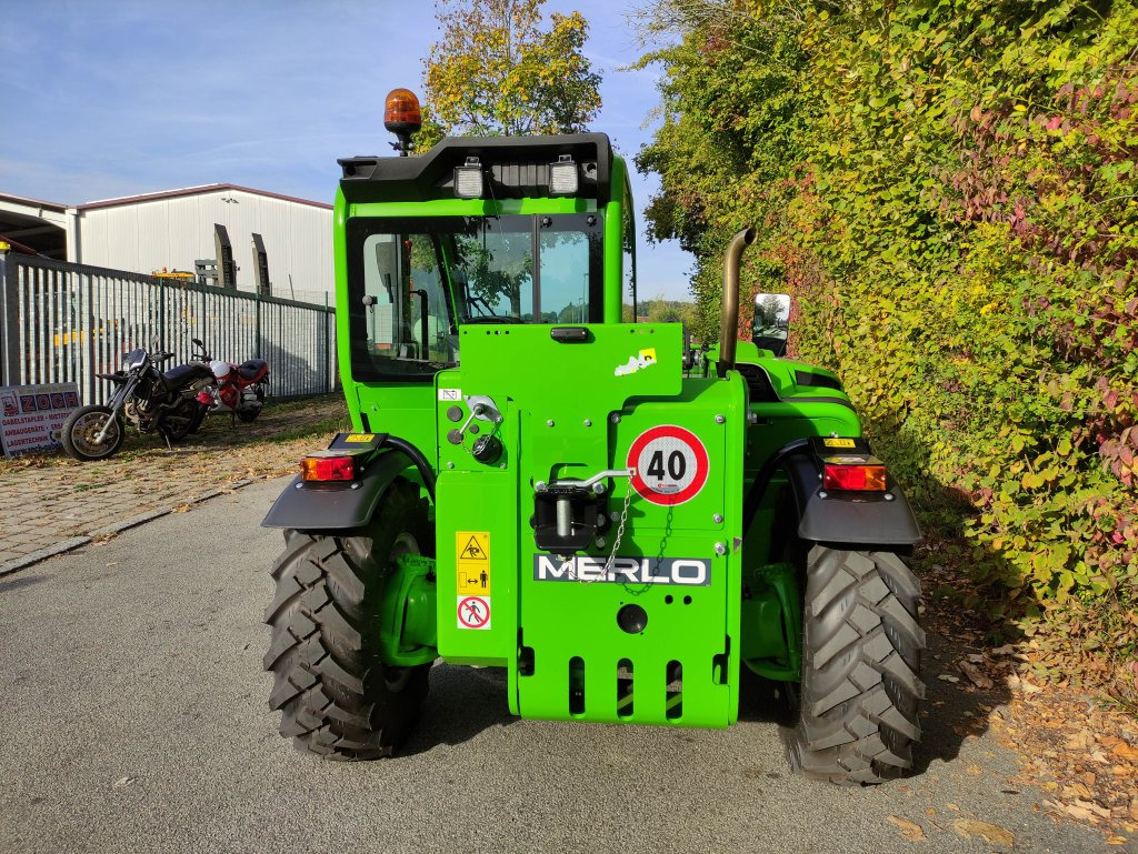 Merlo P27.6 Plus - 40km/h - Manipulador telescópico: foto 4 Merlo P27.6 Plus - 40km/h - Manipulador telescópico: foto 4