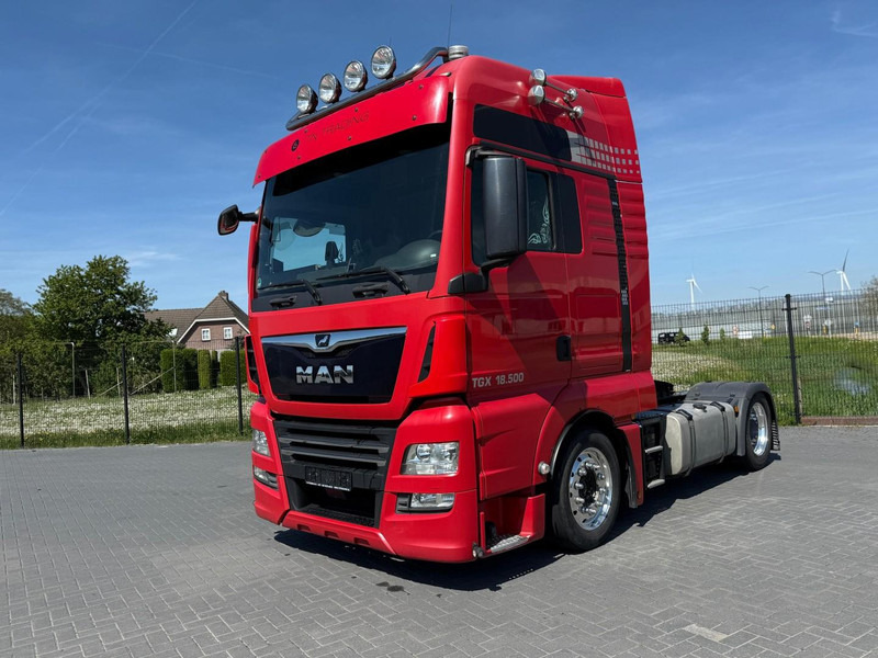 MAN 18.500 FULL AIR, ALCOA, TV, INVERTER, MICROWAVE, TOP. - Cabeza tractora: foto 2 MAN 18.500 FULL AIR, ALCOA, TV, INVERTER, MICROWAVE, TOP. - Cabeza tractora: foto 2