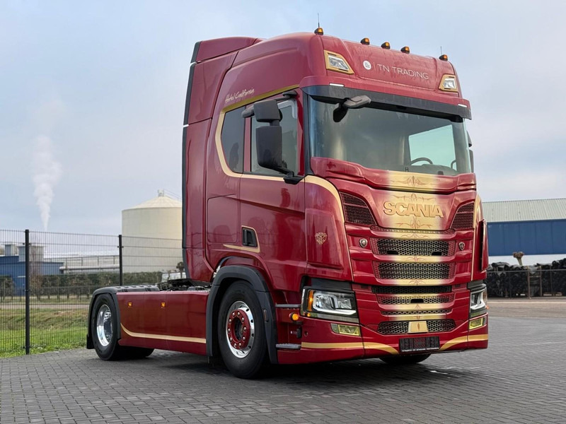 Scania R410 VOLLUCHT, 2 TANKS, LEER, ALCOA, SMART 2 TACHO, LEDER. - Cabeza tractora: foto 1 Scania R410 VOLLUCHT, 2 TANKS, LEER, ALCOA, SMART 2 TACHO, LEDER. - Cabeza tractora: foto 1