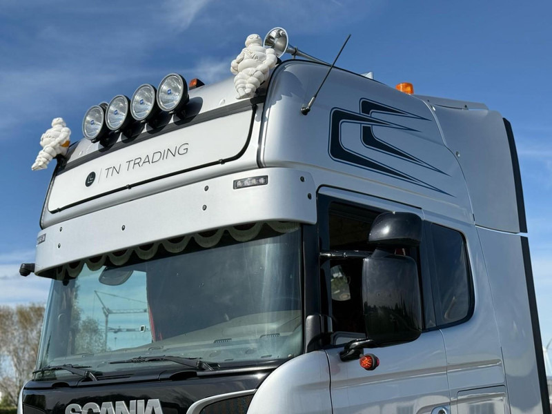 Scania R520 V8 NIEUWE BANDEN, SMARTTACHO 2, FULL AIR, STEERING PUSHER. - Cabeza tractora: foto 3 Scania R520 V8 NIEUWE BANDEN, SMARTTACHO 2, FULL AIR, STEERING PUSHER. - Cabeza tractora: foto 3