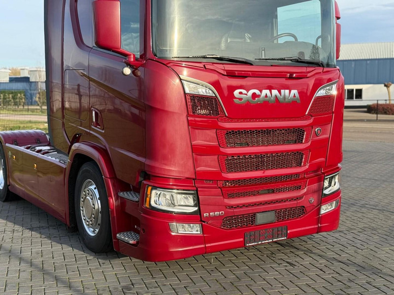 Scania R580 V8 NGS 2 TANKS, RETARDER, LEDER, ALU, VOLLUCHT, SMART V2, PARK COOL. - Cabeza tractora: foto 4 Scania R580 V8 NGS 2 TANKS, RETARDER, LEDER, ALU, VOLLUCHT, SMART V2, PARK COOL. - Cabeza tractora: foto 4