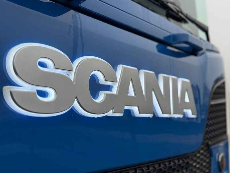 Scania S500 2.95WB, VOLLUCHT, LEER, TOPSTAAT, RETARDER, OMVORMER. - Cabeza tractora: foto 4 Scania S500 2.95WB, VOLLUCHT, LEER, TOPSTAAT, RETARDER, OMVORMER. - Cabeza tractora: foto 4