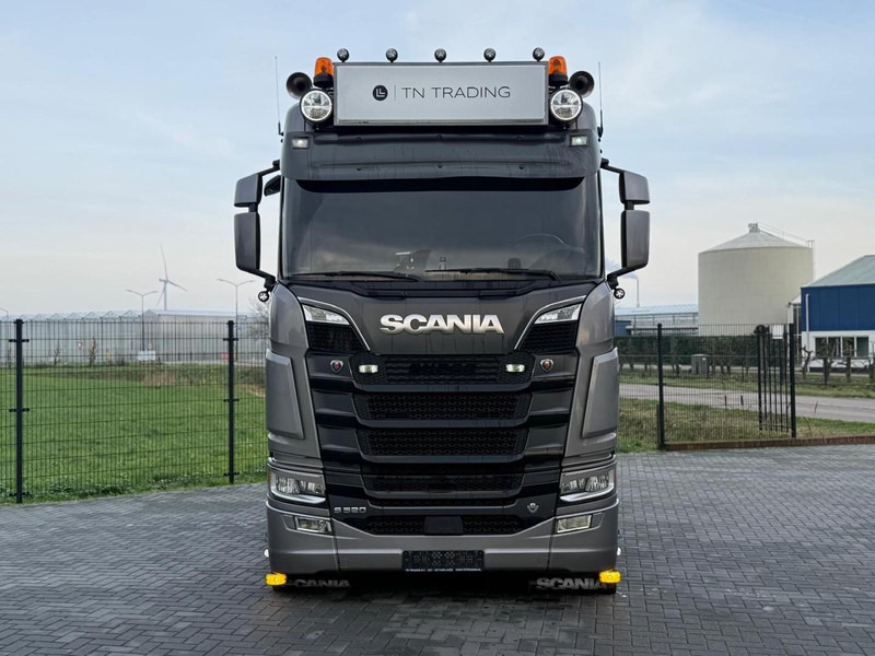 Scania S520 V8 NGS VOLLUCHT, ALCOA, PTO, KIPPER HYDRAULIC, LEREN STOELEN. - Cabeza tractora: foto 2 Scania S520 V8 NGS VOLLUCHT, ALCOA, PTO, KIPPER HYDRAULIC, LEREN STOELEN. - Cabeza tractora: foto 2