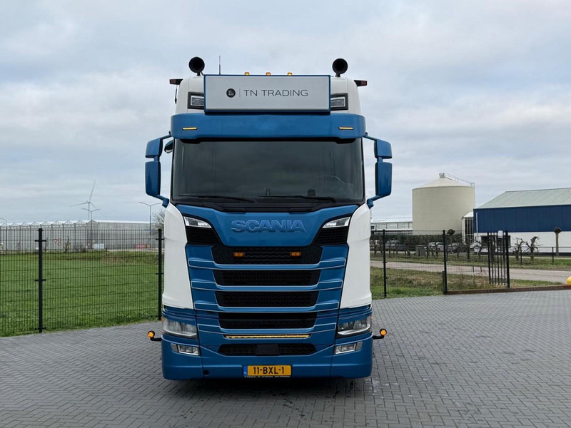 Scania S660 BOOGIE, VOLLUCHT, RETARDER, LEREN STOELEN, VOL. - Cabeza tractora: foto 2 Scania S660 BOOGIE, VOLLUCHT, RETARDER, LEREN STOELEN, VOL. - Cabeza tractora: foto 2