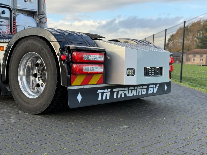 Cabeza tractora Volvo FH 13.460XL SHOW, ALCOA, INTERIEUR, ALS NIEUW, PUSHER, TOP.: foto 12 Cabeza tractora Volvo FH 13.460XL SHOW, ALCOA, INTERIEUR, ALS NIEUW, PUSHER, TOP.: foto 12