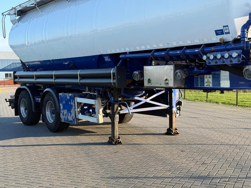 Feldbinder EUT 45.2 VERWEEG TRAILER, CITY, ACHTERAS GESTUURD, 45,2 KUUB, 7 VAKKEN. - Semirremolque cisterna: foto 4 Feldbinder EUT 45.2 VERWEEG TRAILER, CITY, ACHTERAS GESTUURD, 45,2 KUUB, 7 VAKKEN. - Semirremolque cisterna: foto 4