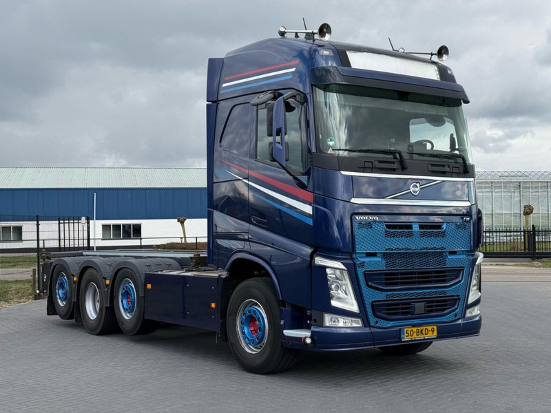 Volvo FH 13.500 DYNAMIC STEERING, DUAL CLUTCH, ACC, 3X CAMERA, ACC. - Camión portacontenedore/ Intercambiable: foto 1 Volvo FH 13.500 DYNAMIC STEERING, DUAL CLUTCH, ACC, 3X CAMERA, ACC. - Camión portacontenedore/ Intercambiable: foto 1