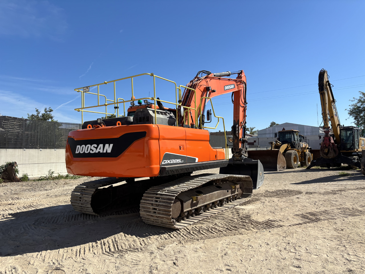 DOOSAN DX225-5 - Excavadora de cadenas: foto 5 DOOSAN DX225-5 - Excavadora de cadenas: foto 5