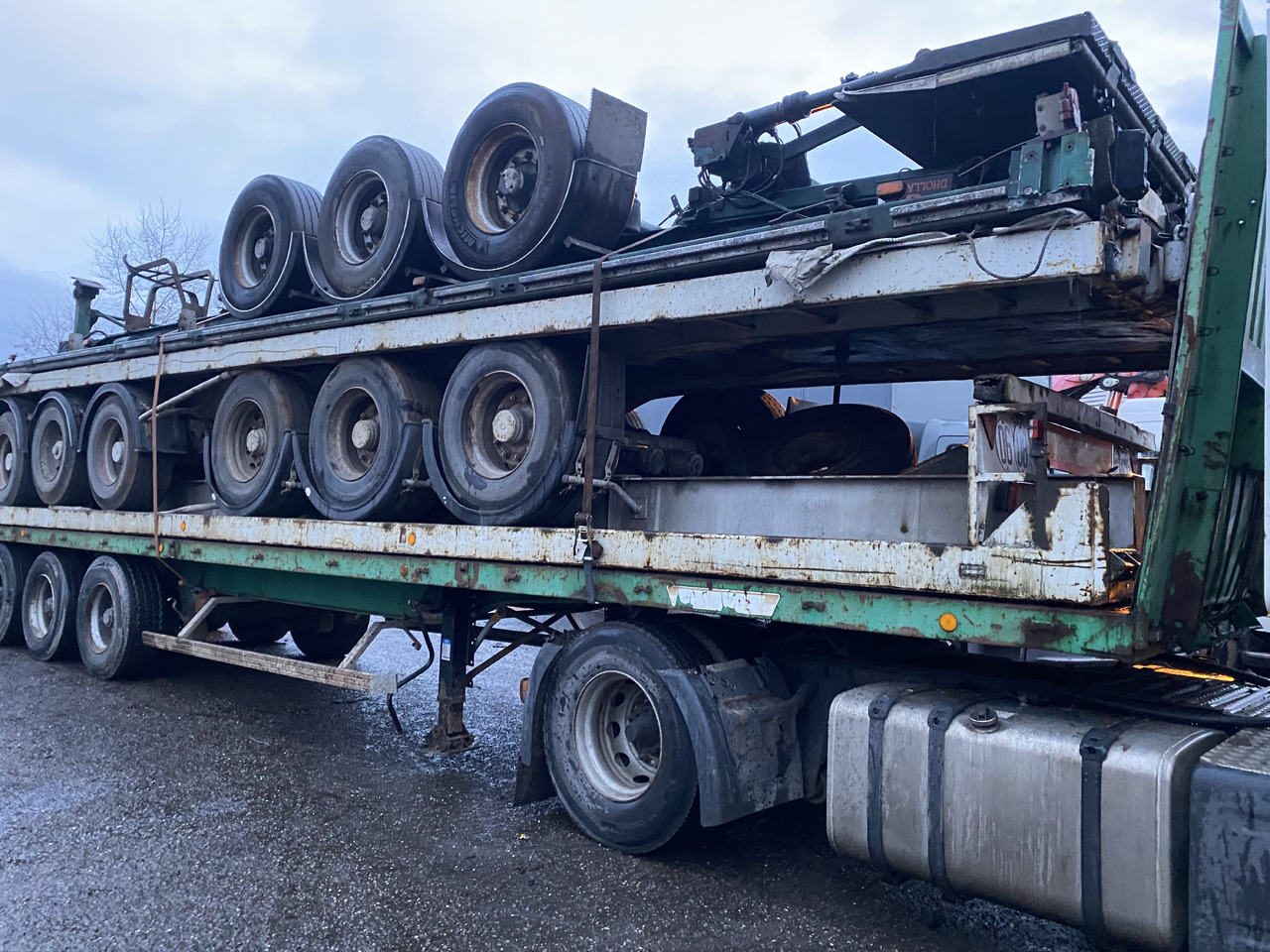 FRUEHAUF Plateau - Semirremolque plataforma/ Caja abierta: foto 4 FRUEHAUF Plateau - Semirremolque plataforma/ Caja abierta: foto 4