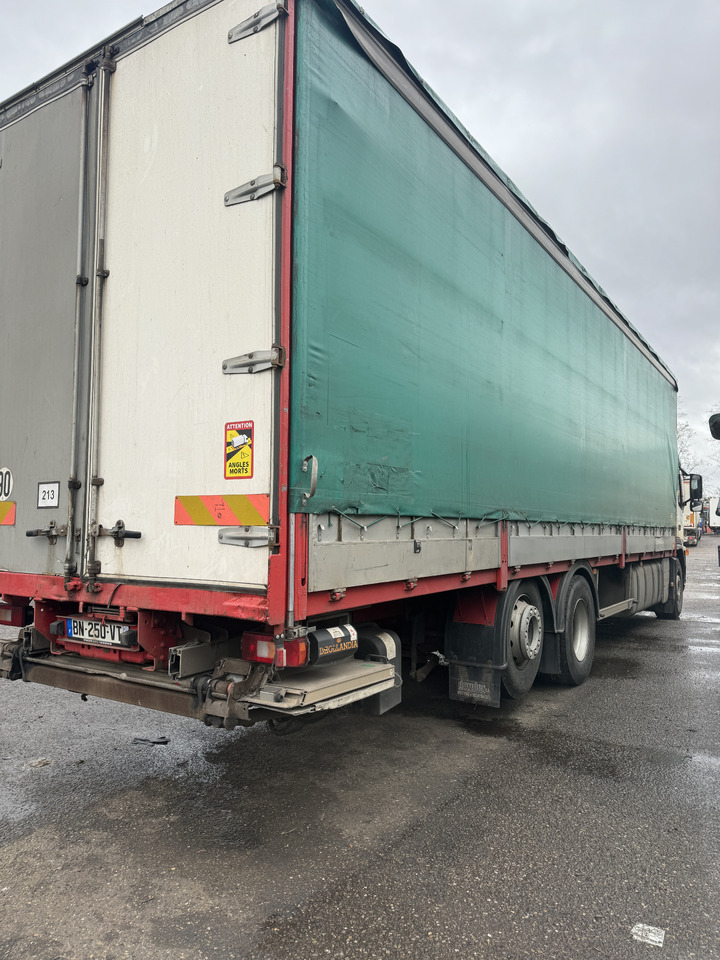 VOLVO FM 400 - Camión lona: foto 4 VOLVO FM 400 - Camión lona: foto 4