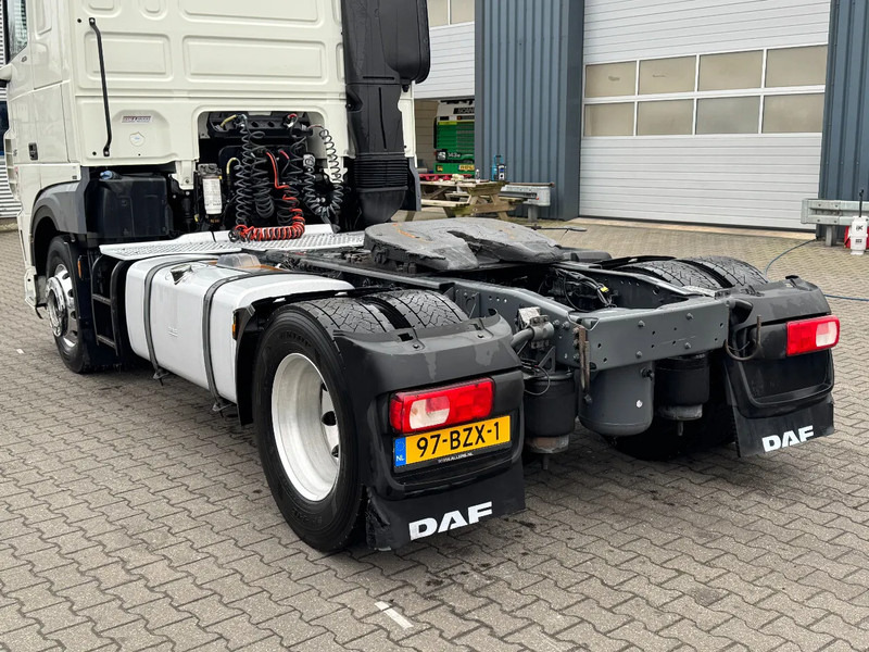 DAF XF 450 Space Cab Euro 6 - Cabeza tractora: foto 5 DAF XF 450 Space Cab Euro 6 - Cabeza tractora: foto 5