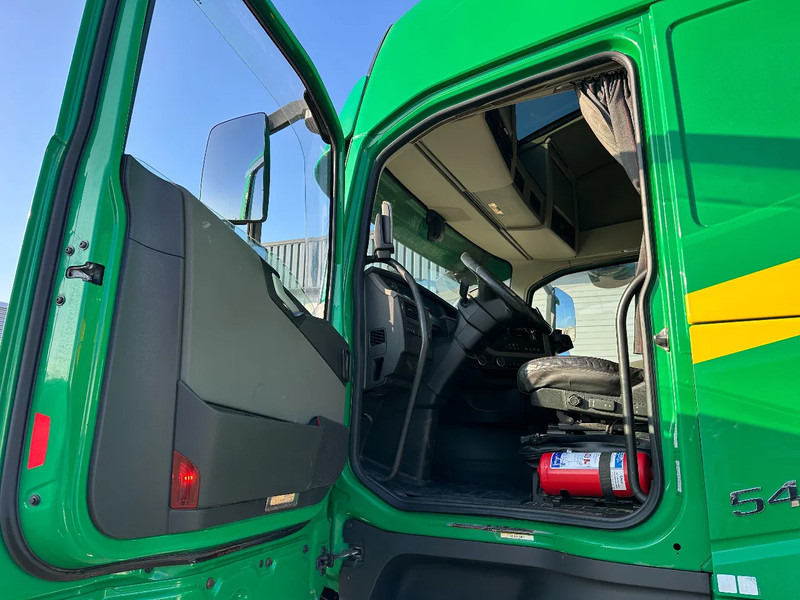 Camión chasis Volvo FH 540 Globe XL 8x4*4 Chassis Retarder *447 Tkm*: foto 13