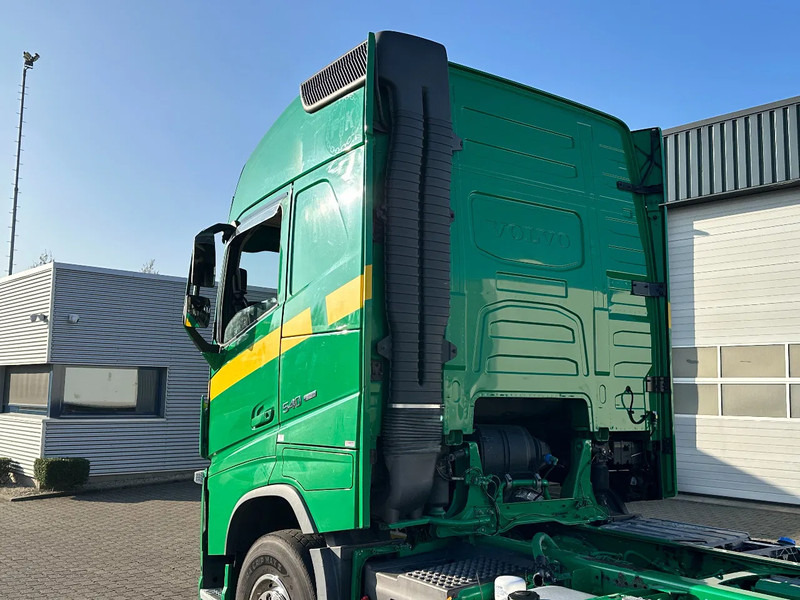 Camión chasis Volvo FH 540 Globe XL 8x4*4 Chassis Retarder *447 Tkm*: foto 11