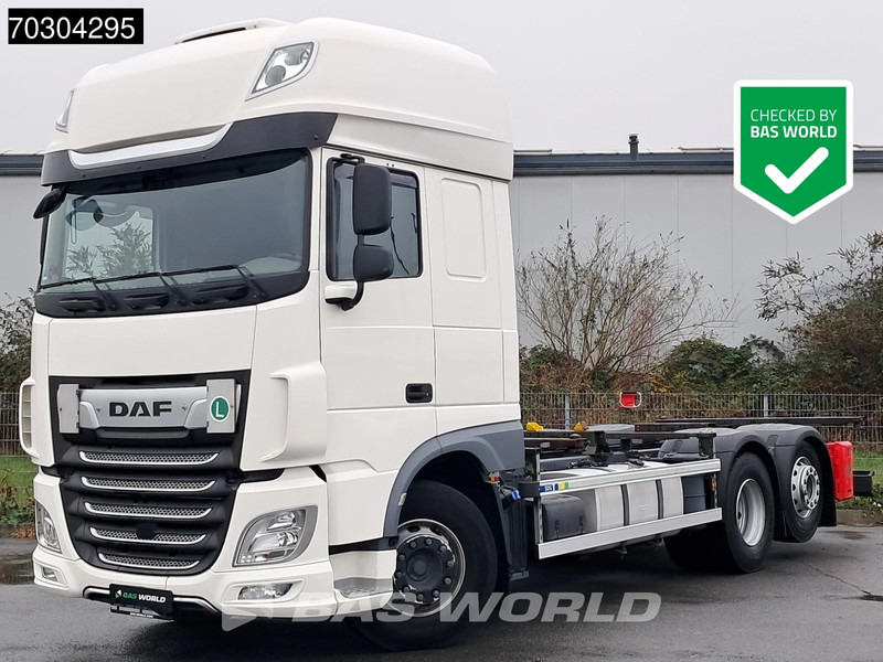 DAF XF 480 6X2 BDF SSC Retarder Lift+Steering Axle Automatic Euro 6 - Camión portacontenedore/ Intercambiable: foto 1 DAF XF 480 6X2 BDF SSC Retarder Lift+Steering Axle Automatic Euro 6 - Camión portacontenedore/ Intercambiable: foto 1