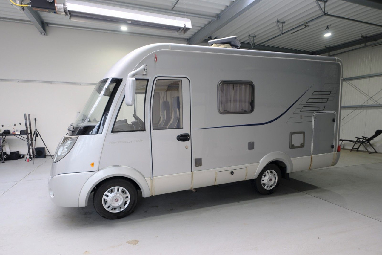 HYMER / ERIBA / HYMERCAR B 504 CL / Hubbett / Festbett / Garage - Autocaravana integral: foto 3 HYMER / ERIBA / HYMERCAR B 504 CL / Hubbett / Festbett / Garage - Autocaravana integral: foto 3