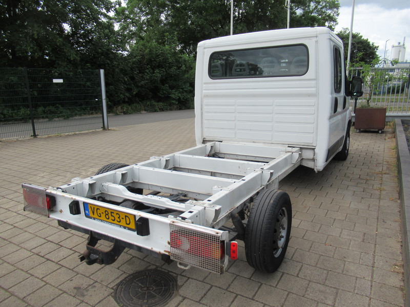 Citroën Jumper 35 2.2HDi 96KW L3 DOKA Dubbelcabine Chassis - Camión chasis, Furgoneta combi: foto 4 Citroën Jumper 35 2.2HDi 96KW L3 DOKA Dubbelcabine Chassis - Camión chasis, Furgoneta combi: foto 4