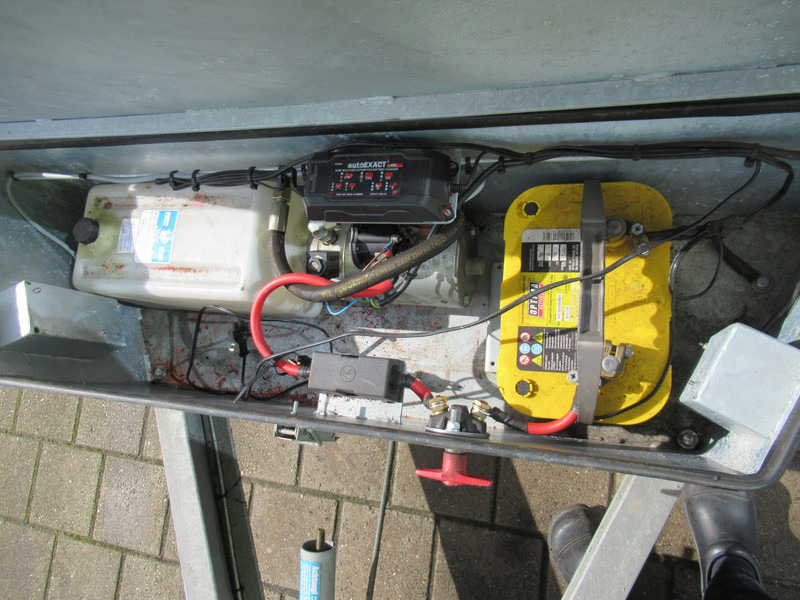 Remolque caja cerrada E.S.V.E AWK 2000 Kipper Gesloten Vloeistof Container Slib Kolk: foto 8 Remolque caja cerrada E.S.V.E AWK 2000 Kipper Gesloten Vloeistof Container Slib Kolk: foto 8