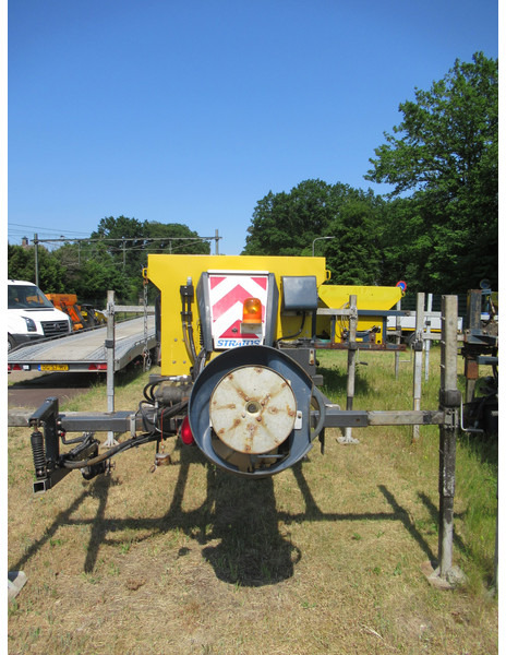 NIDO STRATOS B11-24 PAXN 1,1 m3 + 500L Zoutstrooier Salzstreuer - Esparcidor de sal: foto 2 NIDO STRATOS B11-24 PAXN 1,1 m3 + 500L Zoutstrooier Salzstreuer - Esparcidor de sal: foto 2