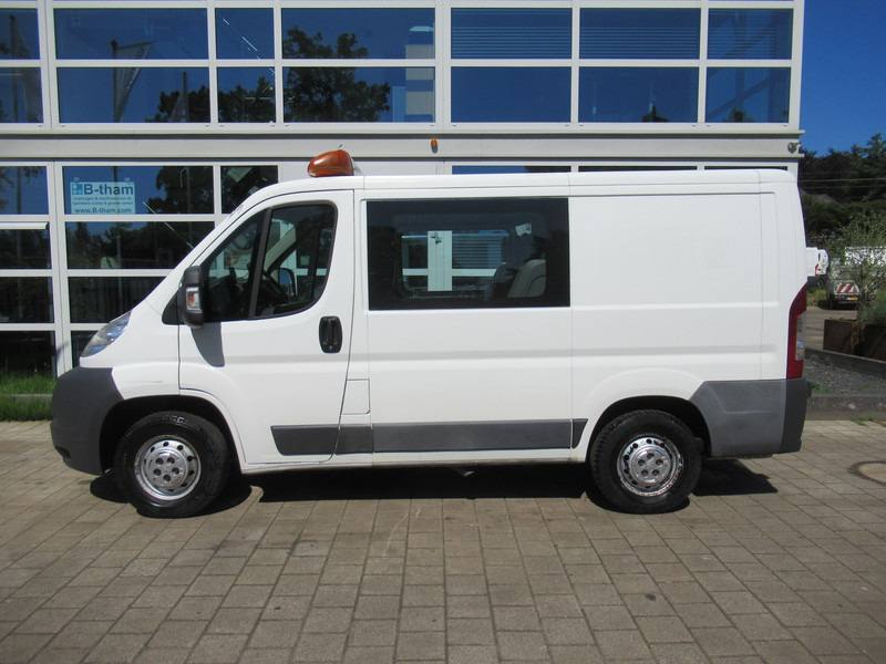 Peugeot Boxer 330 2.2 HDI 96KW L1H P+ DOKA Dubbelcabine AIRCO - Furgoneta pequeña, Furgoneta combi: foto 2 Peugeot Boxer 330 2.2 HDI 96KW L1H P+ DOKA Dubbelcabine AIRCO - Furgoneta pequeña, Furgoneta combi: foto 2