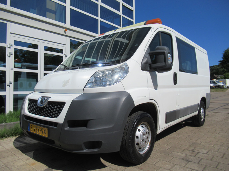 Peugeot Boxer 330 2.2 HDI 96KW L1H P+ DOKA Dubbelcabine AIRCO - Furgoneta pequeña, Furgoneta combi: foto 4 Peugeot Boxer 330 2.2 HDI 96KW L1H P+ DOKA Dubbelcabine AIRCO - Furgoneta pequeña, Furgoneta combi: foto 4