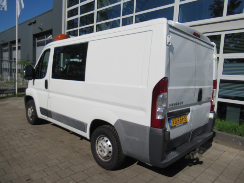 Peugeot Boxer 330 2.2 HDI 96KW L1H1 DOKA Dubbelcabine AIRCO P+ - Furgoneta pequeña, Furgoneta combi: foto 3 Peugeot Boxer 330 2.2 HDI 96KW L1H1 DOKA Dubbelcabine AIRCO P+ - Furgoneta pequeña, Furgoneta combi: foto 3