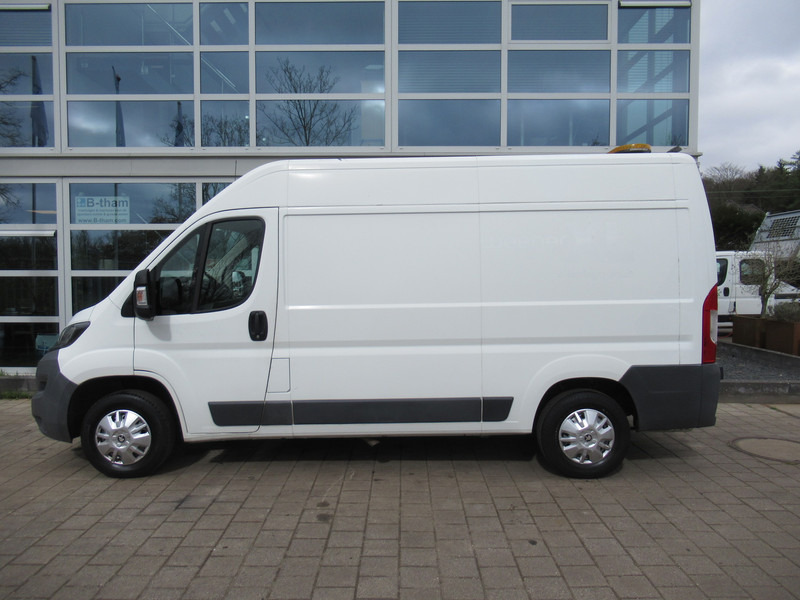 Peugeot Boxer 330 2.2 HDI 96KW L2H2 XR Airco Klima Flitsers - Furgoneta pequeña: foto 2 Peugeot Boxer 330 2.2 HDI 96KW L2H2 XR Airco Klima Flitsers - Furgoneta pequeña: foto 2