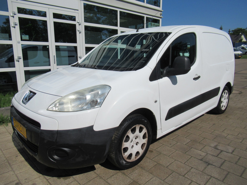 Peugeot Partner 122 1.6 HDI L1XT Pro+ AIRCO 3-Zitpl./Seats - Furgoneta pequeña: foto 3 Peugeot Partner 122 1.6 HDI L1XT Pro+ AIRCO 3-Zitpl./Seats - Furgoneta pequeña: foto 3